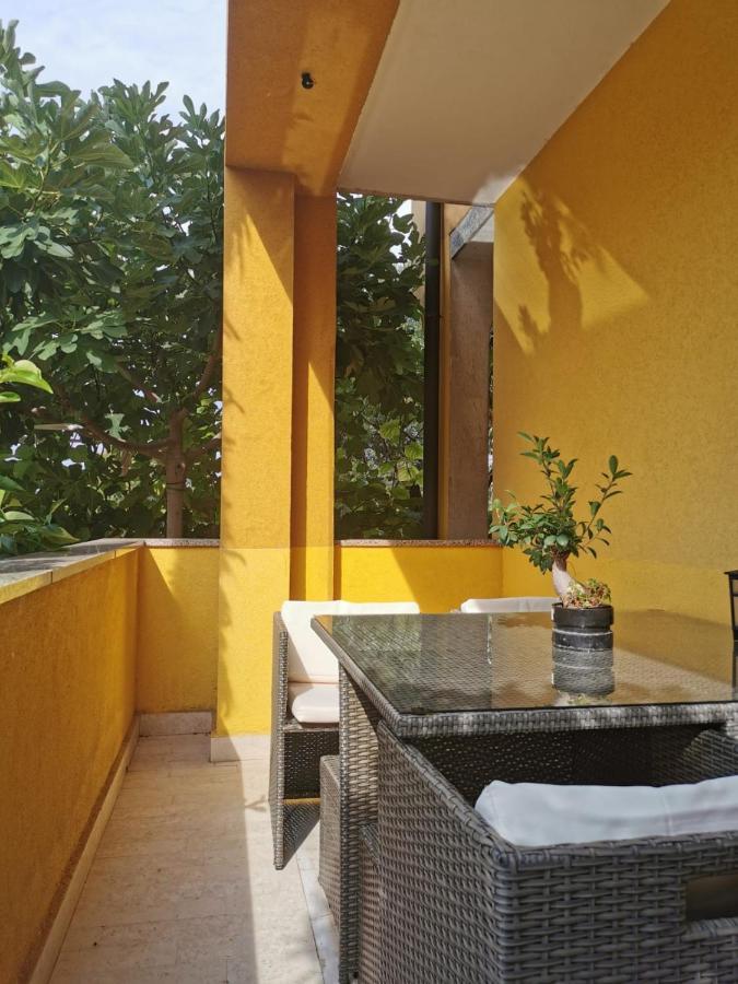 Apartment Dalmatini Tar-Vabriga Kültér fotó