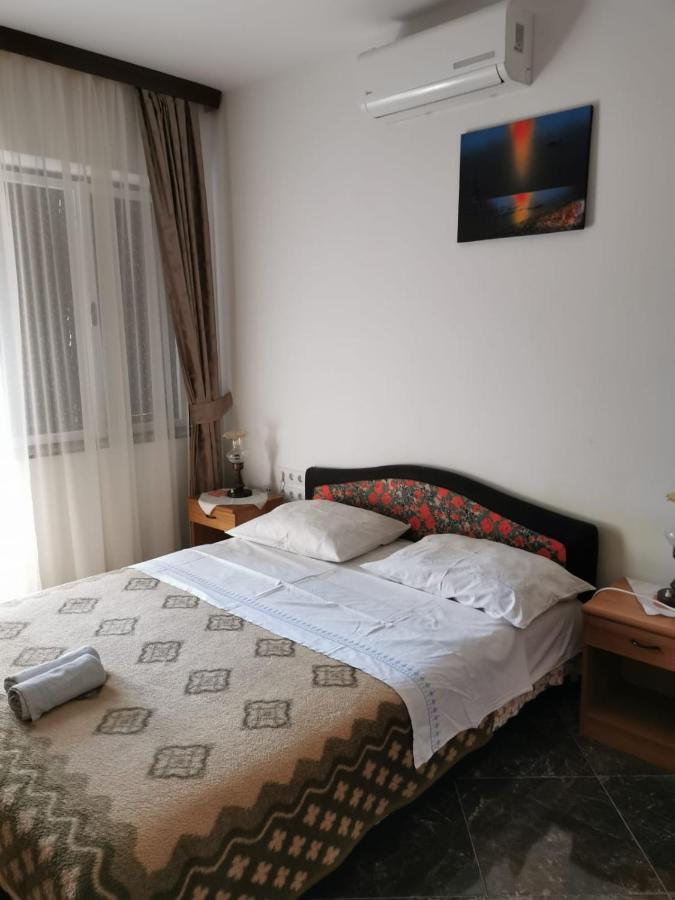 Apartment Dalmatini Tar-Vabriga Kültér fotó