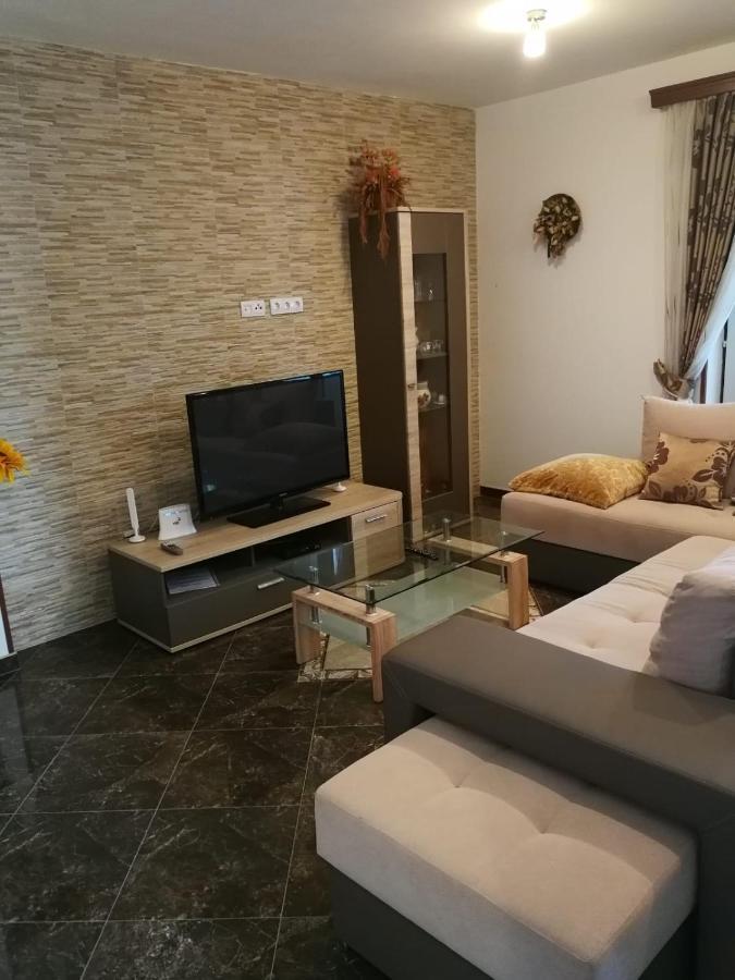 Apartment Dalmatini Tar-Vabriga Kültér fotó